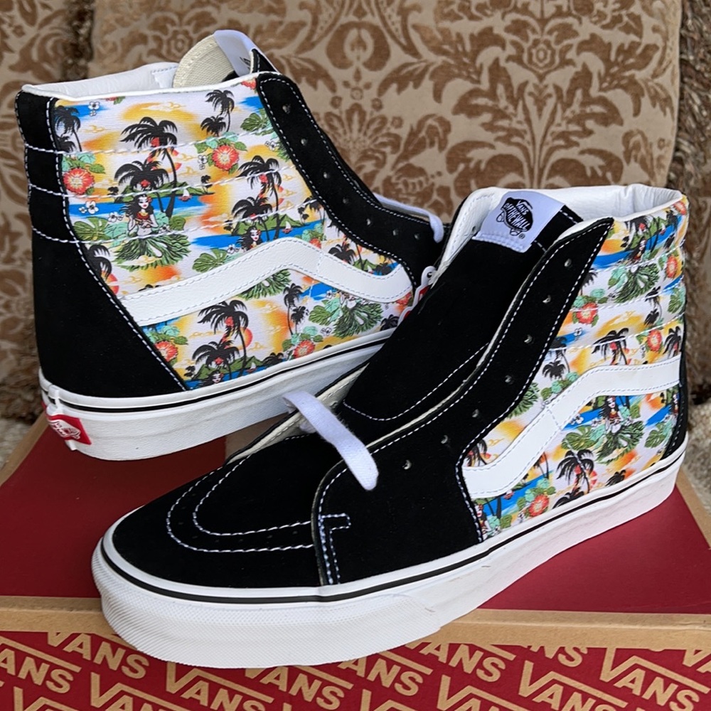 Vans Men’s Sk8-Hi ALOHA Black/True White Sneakers - Picture 9 of 16